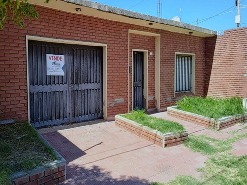 Vendo Casa En Excelente Ubicacion- Ciudad De San Luis