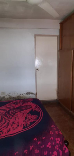 Casa De 4 Amb En 2 Plantas Con Buenos Accesos, Virreyes