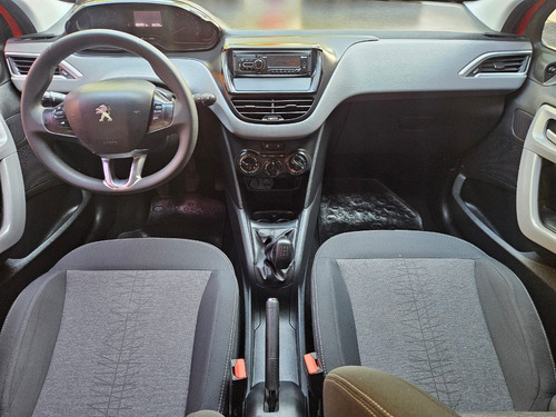 Peugeot 208 1.6 Active
