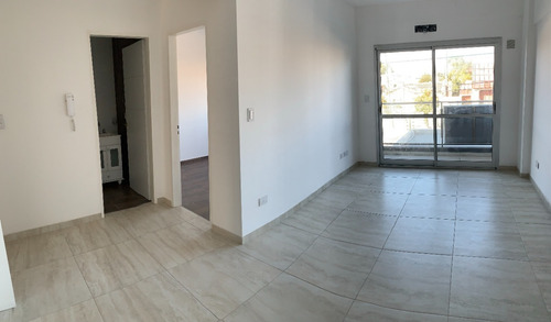 Imagen 4 de 12 de Entrega Inmediata!! 2 Ambientes Con Balcon A Estrenar!