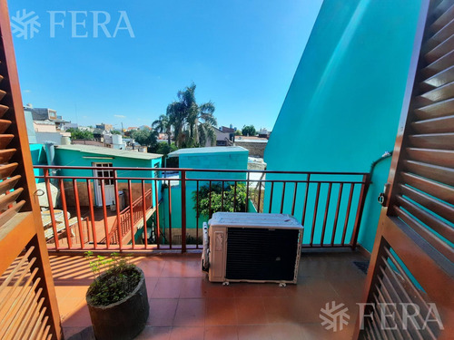 Venta De Casa De 5 Ambientes Con Cochera Y Local En Lanús Oeste