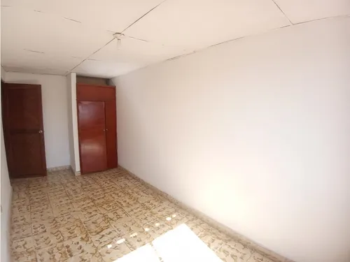 Vendo Casa De Dos Niveles En Los Nogales.