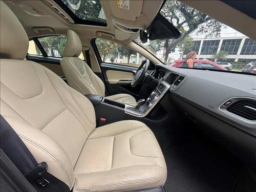 Volvo S60 2.0 t4 Momentum Gasolina 4p Automático