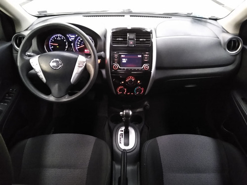 Imagen 14 de 15 de Nissan Versa 2017 1.6 Advance At