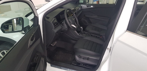 Imagen 7 de 25 de Volkswagen Taos Highline 2022 Pc