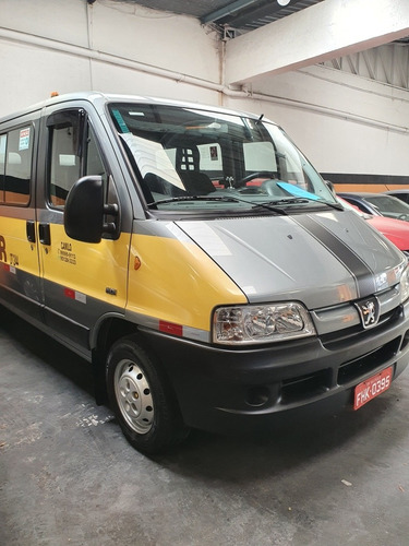 Peugeot Boxer Minibus 2013 2.3 Hdi 330m Médio 15l 5p