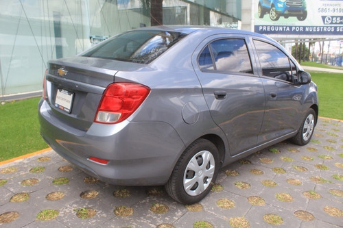 Imagen 3 de 13 de Chevrolet Beat Lt Manual Gris 2019