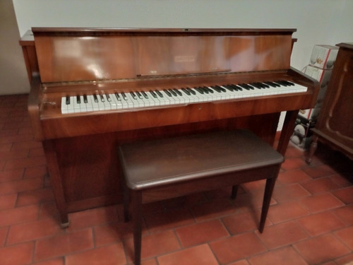 Imagen 3 de 10 de Piano Sauder