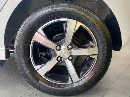 Imagem 15 de 15 de Chevrolet Onix 1.4 Mpfi Ltz 8v Flex 4p Automático