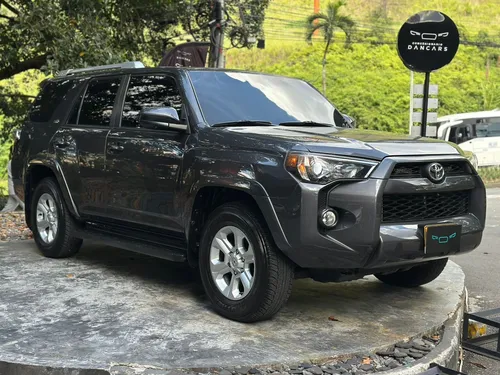 Toyota 4Runner 4.0 Sr5