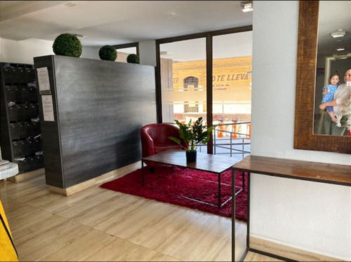 Departamento En Venta De 2 Dorm. En Santiago