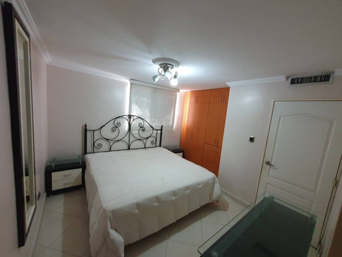 Imagen 7 de 11 de Bellísimo Apartamento Con Acabados De Lujo