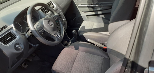 Volkswagen Suran 1.6 Trenline 2014 Km 60mil