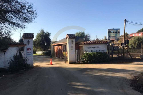 Venta Parcela En Condominio.
