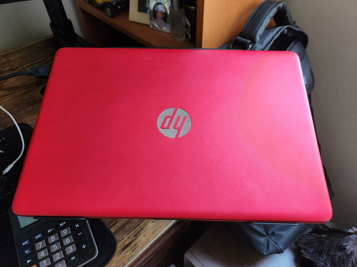 Hp Notebook 15.6'' Rojo, Impecable, 4gb 128 Ssd W11 (Usado)