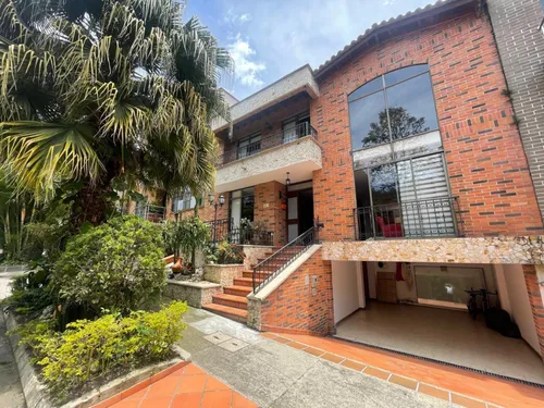 Casa En Venta En Sabaneta. Cod V12708