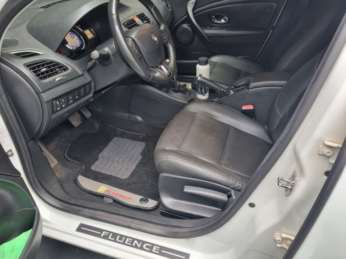Renault Fluence 2.0 Dynamique Plus X-tronic Hi-flex 4p