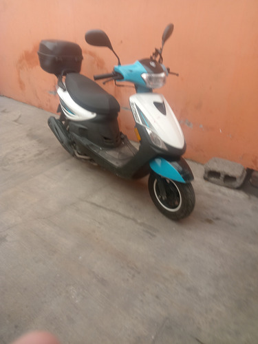 Motoneta Casi Nueva, Emplacada, Factura A Mi Nombre