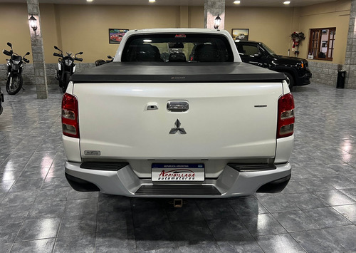Mitsubishi L200 2.4 Di-d High Power 181cv Cuero