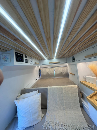 Kombi Home 2011 1.4 Flex Completa - Pronta Para Viajar!