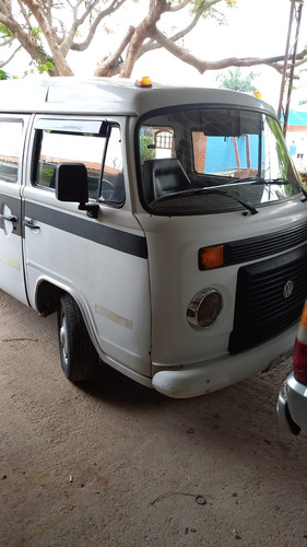 Kombi Ano 2006 1.4 Flex 8v Passageiros 11 Lugares