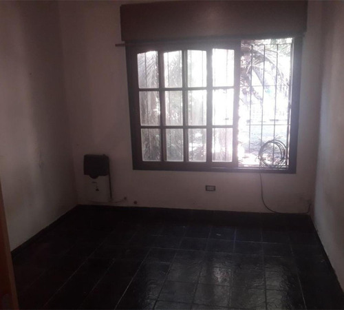 Imagen 12 de 23 de Venta - Dos Casas En Un Lote - Merlo