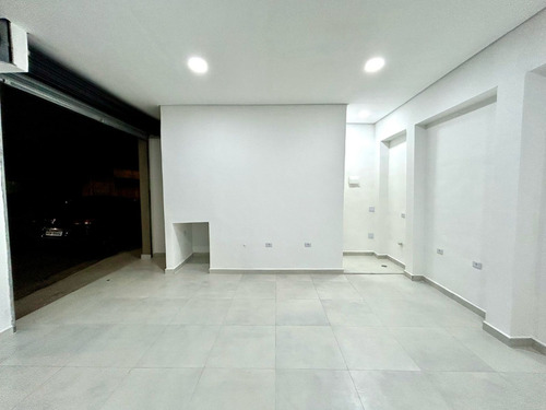 Salão Comercial Novo P/ Locação | 31 M² | Centro Itaim Paulista | 500m Da Cptm | Excelente