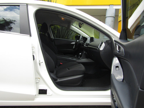 Mazda 3 2.0 Touring