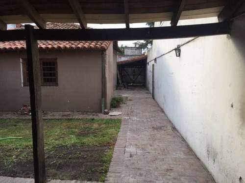 Imagen 5 de 21 de En Venta. Amplia Casa En Ph Con 3 Dormitorios Con 2 Locales.