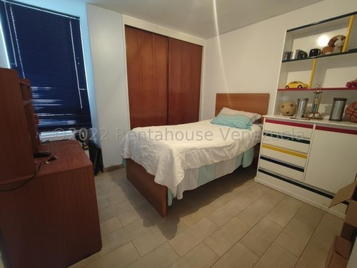 Imagen 11 de 12 de Apartamento En Venta Urb. Santa Fe Sur # 22-22829