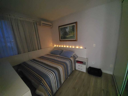 Imagem 10 de 25 de Apartamento Em Florianópolis - Sc - Ap1022_ccon