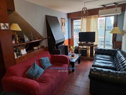 Imagen 3 de 11 de Casa Malvín Tres Dormitorios Escritorio Gge Y Cochera Cw185483
