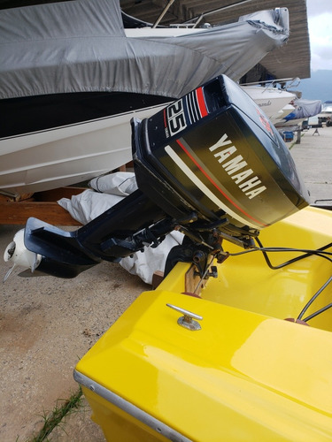 Lancha Magnum Motor 25hp Yamaha Excelente Estado Conservação