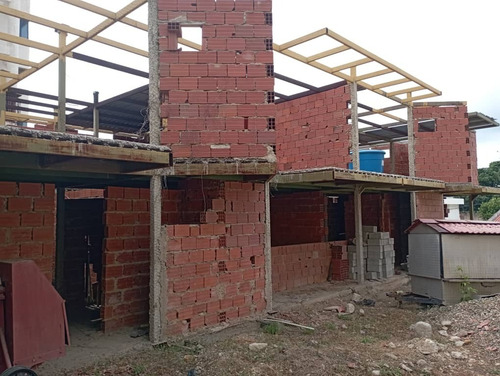 Imagen 3 de 4 de Town House En Los Corales Ref 1146