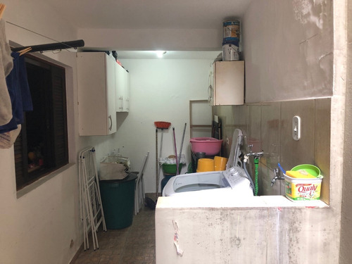 02 Casas Com 3 Quartos Cada. Garagem Coberta E Portão Auto.