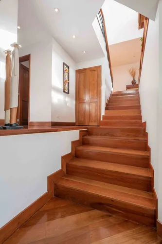 Casa En Arriendo/venta En Sierras Del Moral. Cod V7515