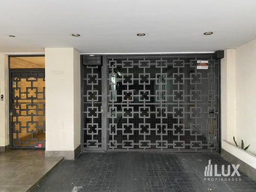 Imagen 2 de 12 de Venta Cochera Zona Centro Rosario España Al 1000 En Planta Baja
