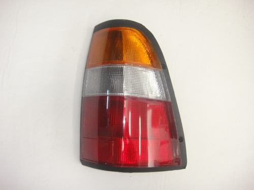 Farol Trasero Derecho Isuzu Tf 1997/ (negro)