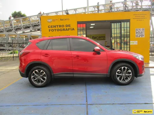 Mazda CX-5 TOURING 4X2 2000CC AT AA
