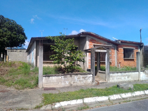 Casa En Venta Para Remodelar Ave Maria Ocumare Yare