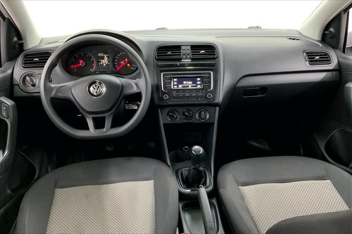 Imagen 15 de 25 de Volkswagen Vento 4 Pts Starline, Tm5, A/ac, Mp3, R-15