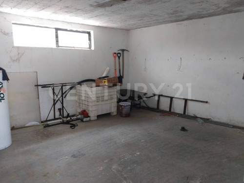Bodega Con Amplio Terreno En Venta En Jilotepec, Estado De México