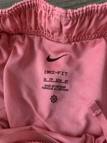 Short Nike Tempo, Dri-fit, Talla Xs. (Usado)