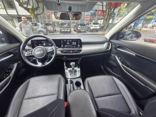 Kia Seltos 2.0 Zenith 4X2