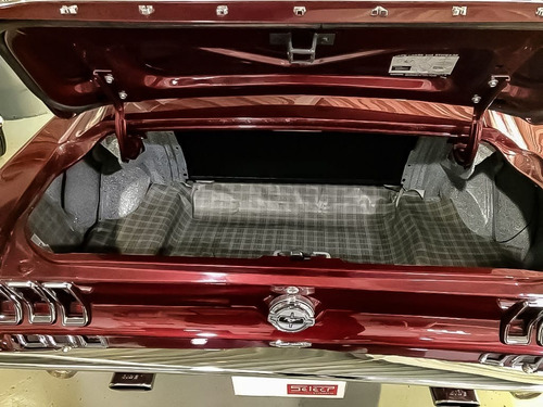 Coche Clásico Ford Mustang Fastback, 1968