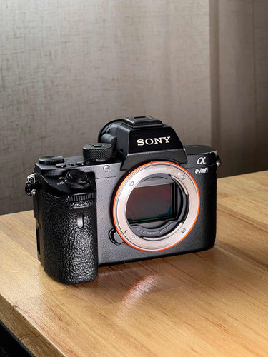 Sony Alpha A7s2 4k Full Frame + 3 Baterías Sony Y Cargador