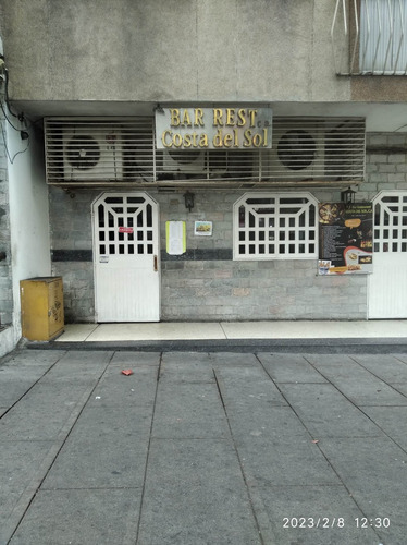 Local  Restaurant  En  Chacao