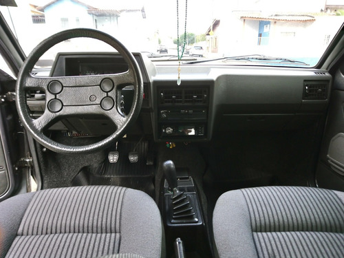 Volkswagen Gol Quadrado - Placa Preta