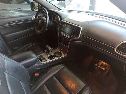 Imagen 7 de 9 de Jeep Grand Cherokee Overland 3.6