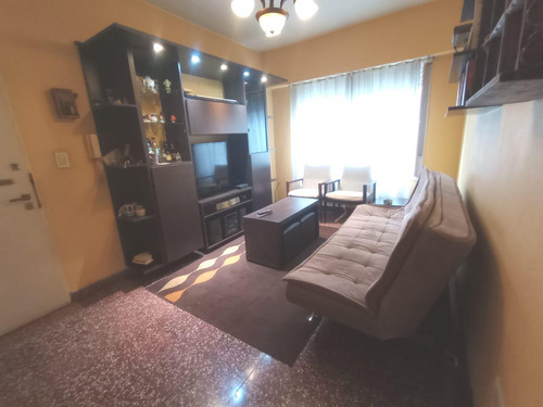 Venta Ph 2 Amb. En Ramos Mejía - Buen Estado